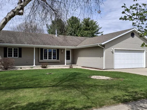 614 Woodbridge TRAIL, Watertown, WI 53094