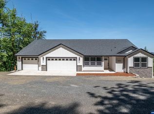 36953 Victory Dr, Lebanon, OR 97355