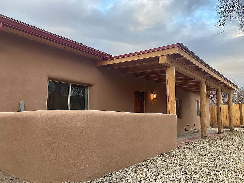 1st image of 502 Camino De La Placita