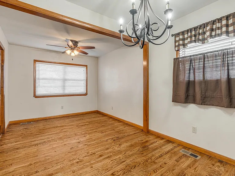 4701 N Peniel Ave — Photo 17