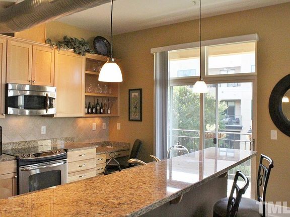 4th image of 300 Finsbury St APT 214