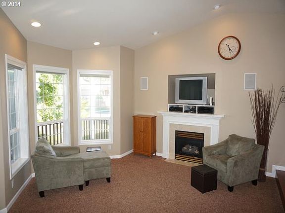 4th image of 8420 NE 102nd Ave