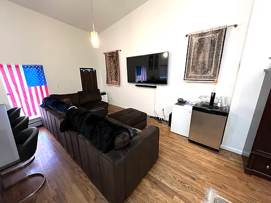 Rented by Blue City Realty LLC | media 15