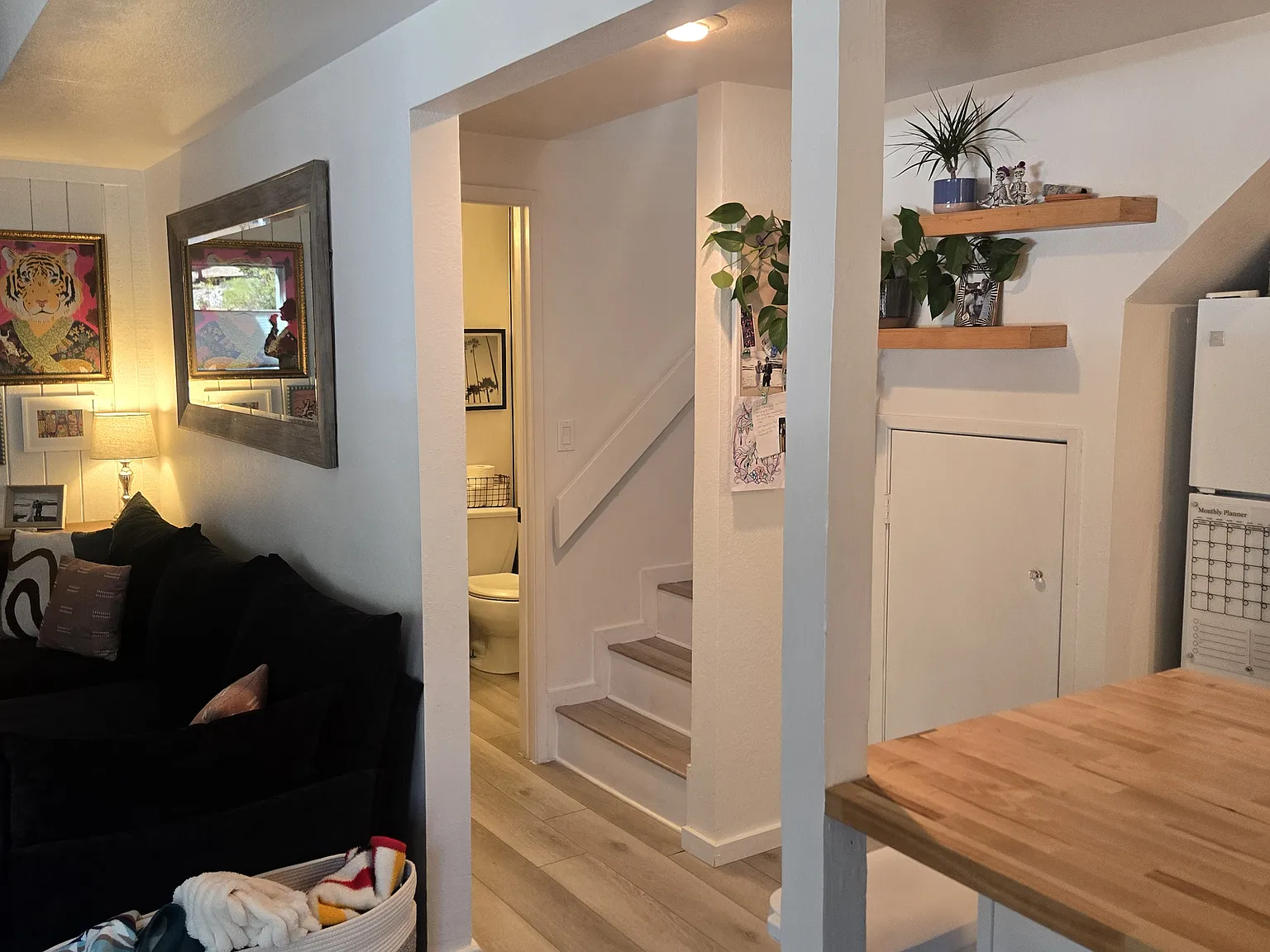 Studio, 900 sqft, $2,800 — Photo 3
