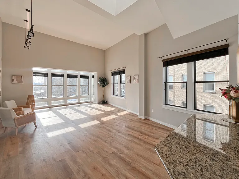 1827 Florida Ave NW #401 — Photo 6