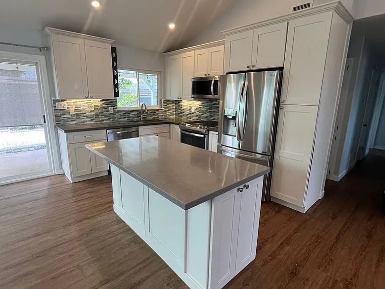 3534 Mount Abbey Ave — Photo 5