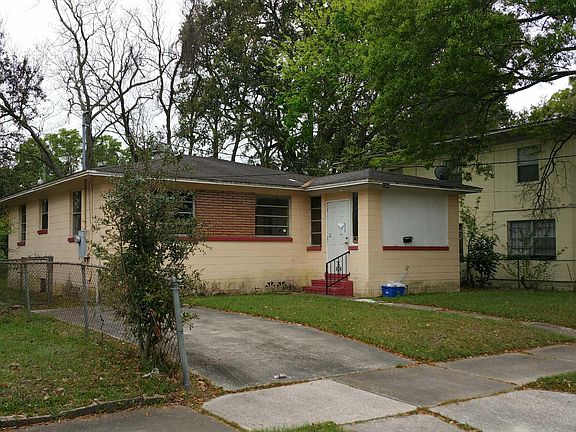 4th image of 1354 W 14th St