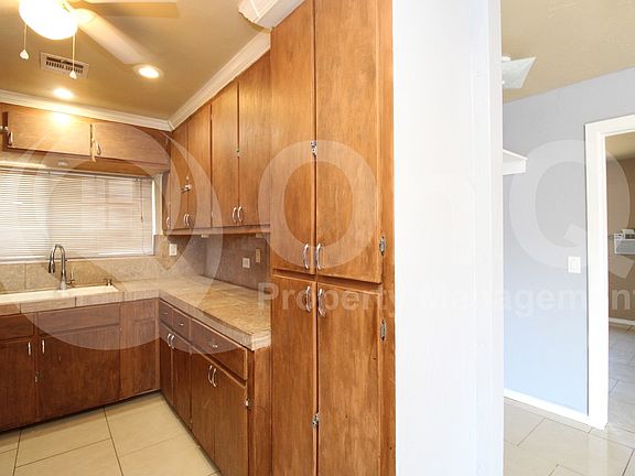 3rd image of 4222 S 13th St APT A