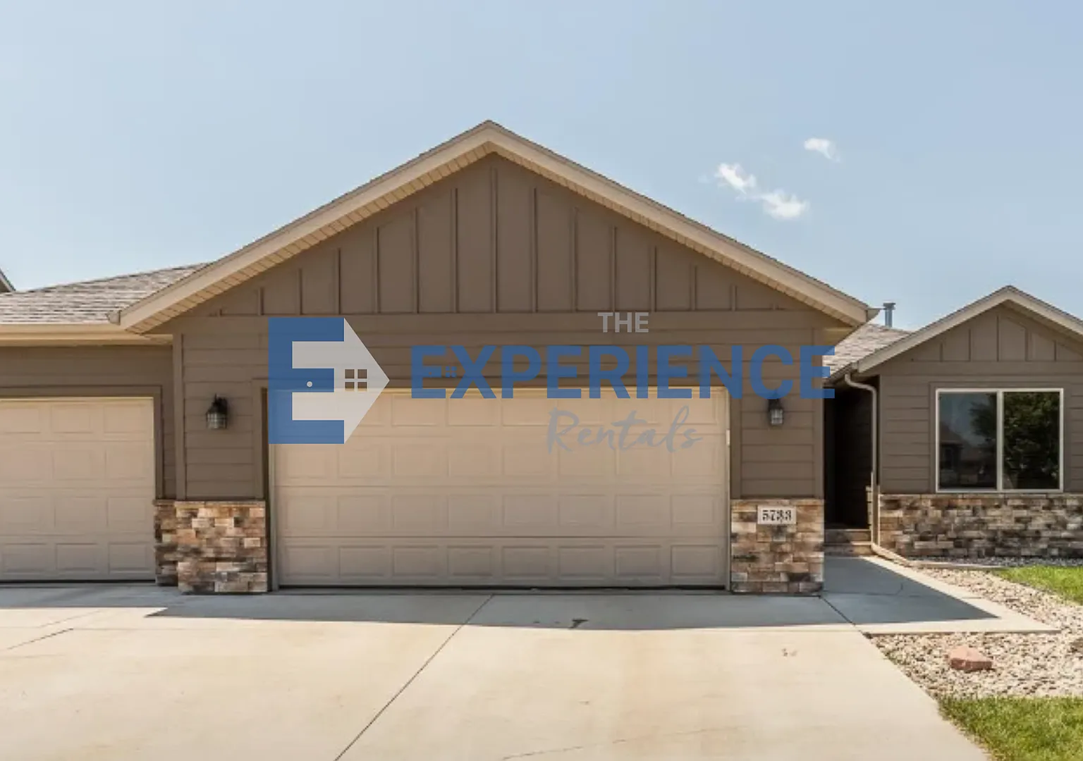 Northwest 3 Bed 3 bath Ranch Home For Rent! — Photo 1