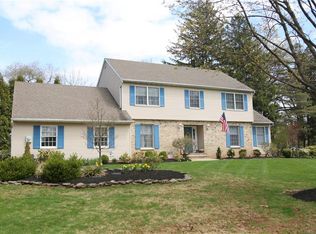 10 Waldhaven Ct, Piscataway, NJ 08854