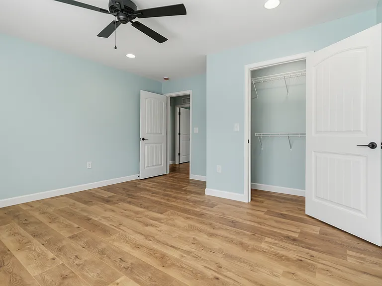 250 Meadow Dr #2 — Photo 22