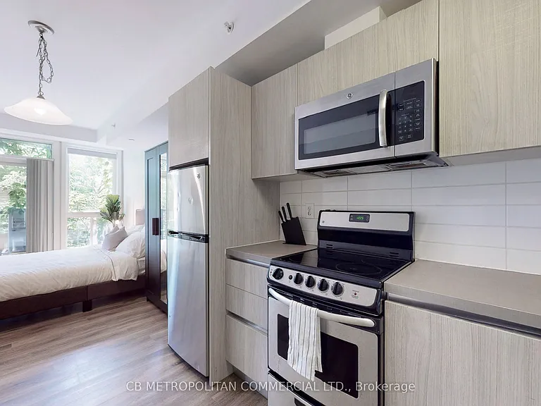 335 College St #106 — Photo 7