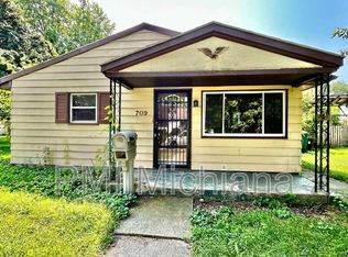 709 E 7th St, Mishawaka, IN 46544
