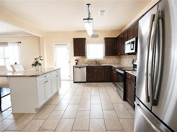 5th image of 2066 Villa Spring Ct