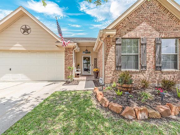2nd image of 2122 Shadow Creek Dr