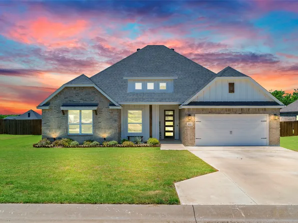 111 Oak View Dr, Godley, TX 76044