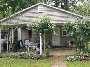 25C Nymph Rd, Rocky Point, NY 11778