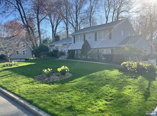 2489 Cleveland Ave, Washington Township, NJ 07676