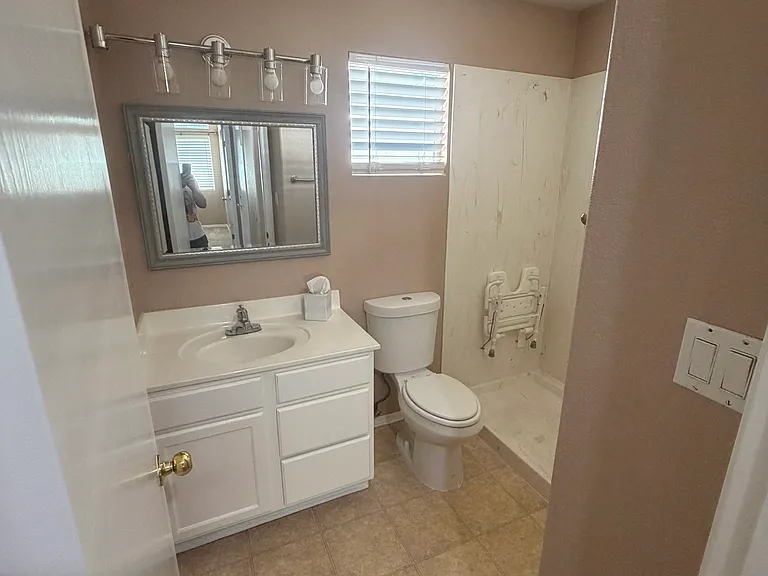 6243 Calle Feliz NW — Photo 12