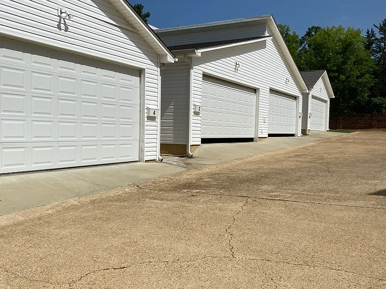 1420 Accomac Pl #23 — Photo 2