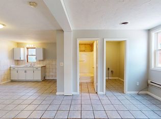 7023 Clark Ave, Cleveland, OH