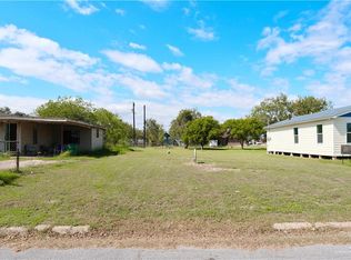 1015 S Colorado Ave, Mercedes, TX 78570