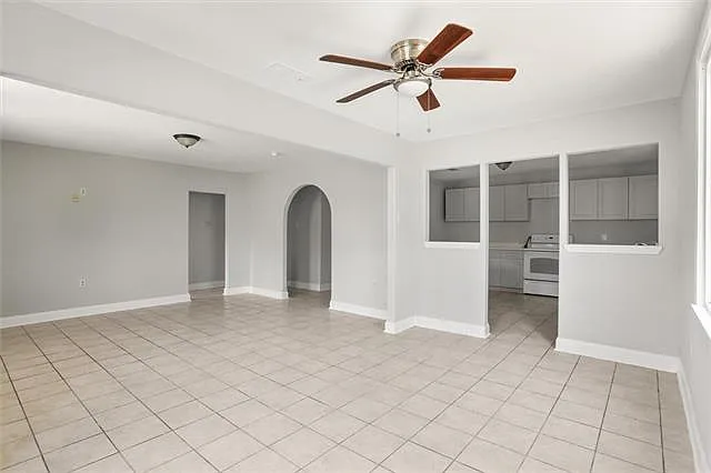 3 bed, 2.0 bath, 1730 sqft, $2,000 — Photo 4