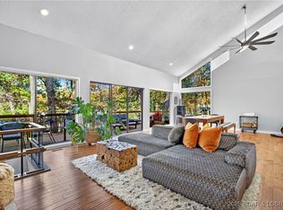 210 Black Hawk Ter, Lake Ozark, MO 65049