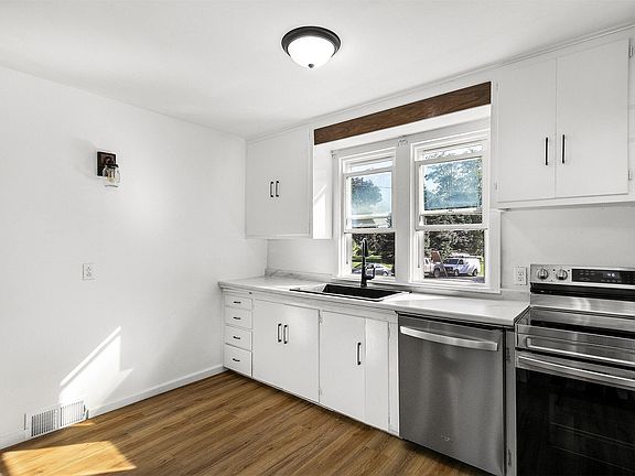 3rd image of 503 S Columbus St