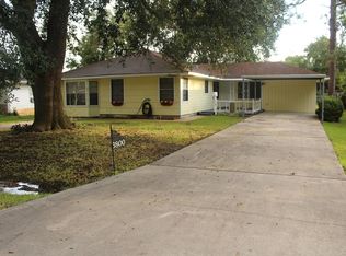 3800 Boyd Ave, Groves, TX 77619