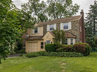 1415 Sunnyhill Ln, Havertown, PA 19083