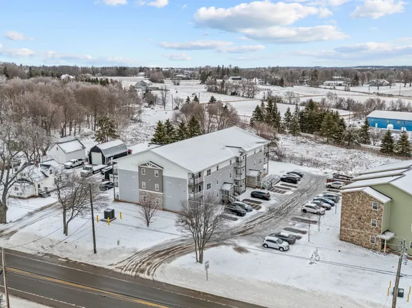 562 Malpeque Rd #305, Winsloe South, PE C1A 7Y8