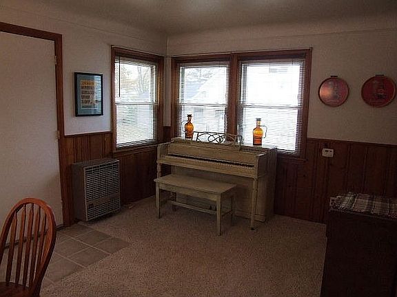 Other side of Dining Room 1