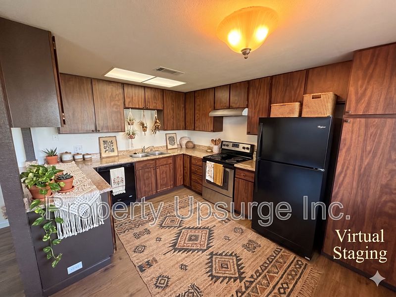 1st image of 2650 Oxford Rd #2