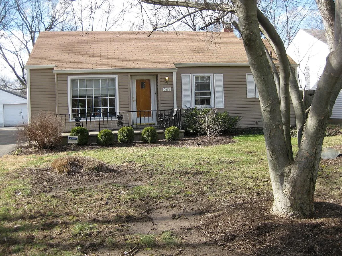 5622 Kingsley Dr photo 1