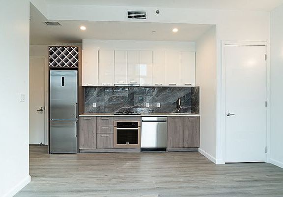 5th image of 111 Mulberry St #7D