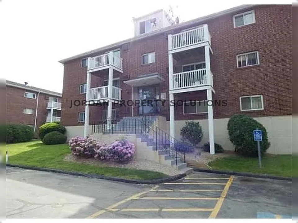 616 Boston Post Rd E #15A