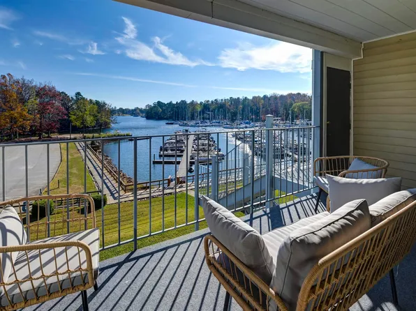 320 Shoreline Dr, Columbia, SC 29212