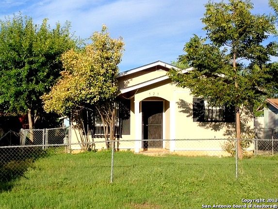 1st image of 523 Park Village Dr