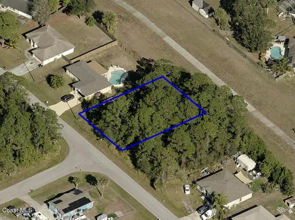 423 Town Rd SW, Palm Bay, FL 32908