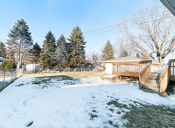3rd image of 1983 Kingston Ave E