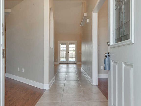 5th image of 1563 Cypress Bend Trl