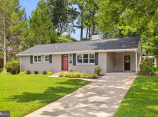 5518 Kathleen Pl, Springfield, VA 22151