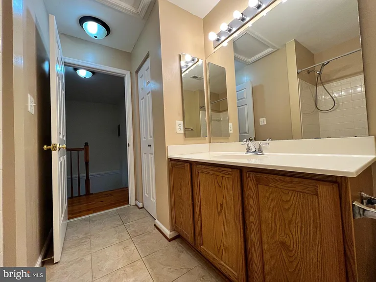 10168 Elgin Way — Photo 21