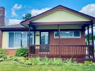 16154 May Ave, Allen Park, MI 48101