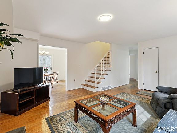 5th image of 59 Cedar Hill Road