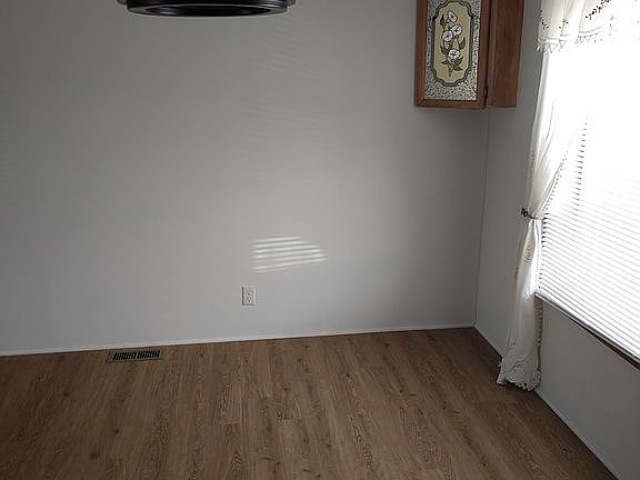2nd image of 101 Hibbard St Trailer 65