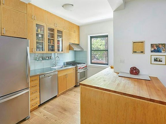 5th image of 126 W 11th St APT 42