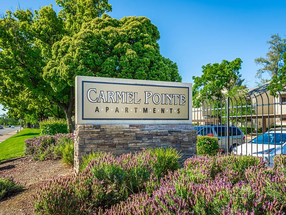 Carmel Pointe Apartments