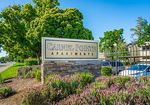 Carmel Pointe Photo 1